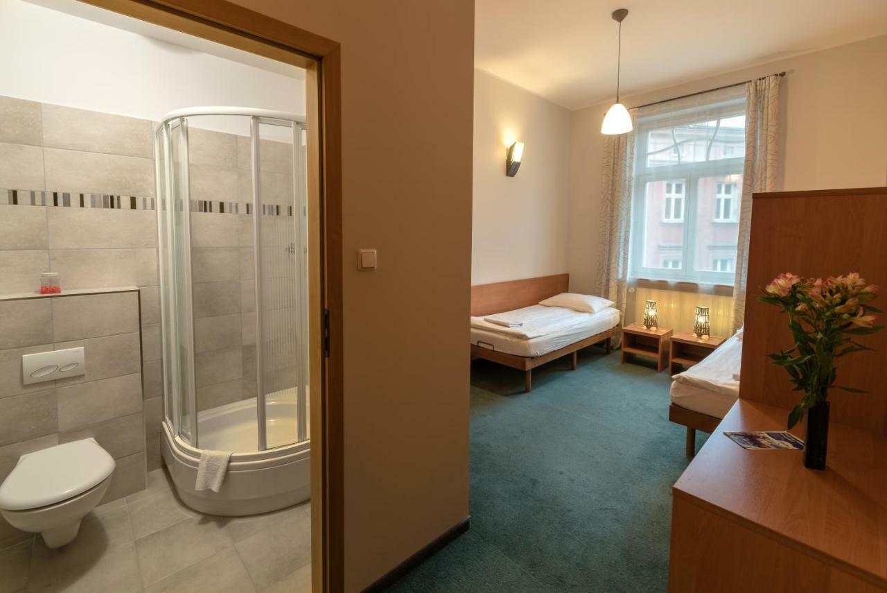 Hill Inn Poznan Ngoại thất bức ảnh
