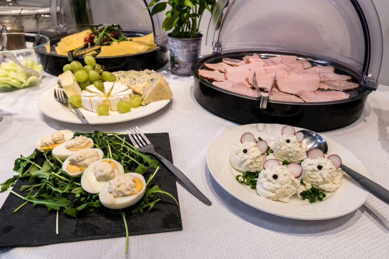 Hill Inn Poznan Ngoại thất bức ảnh